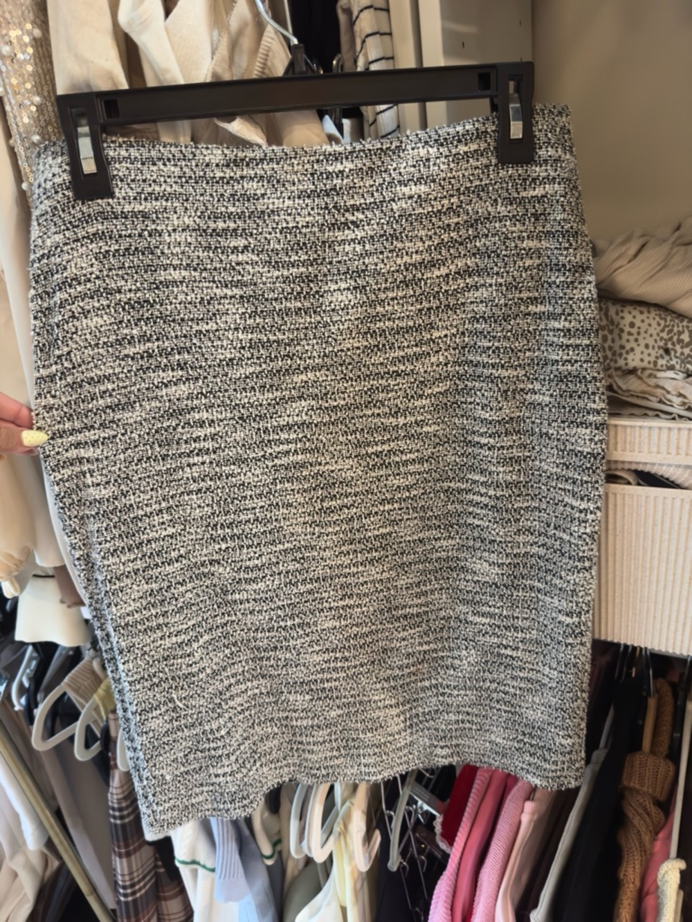 Ann Taylor Black and White Textured Pencil Skirt